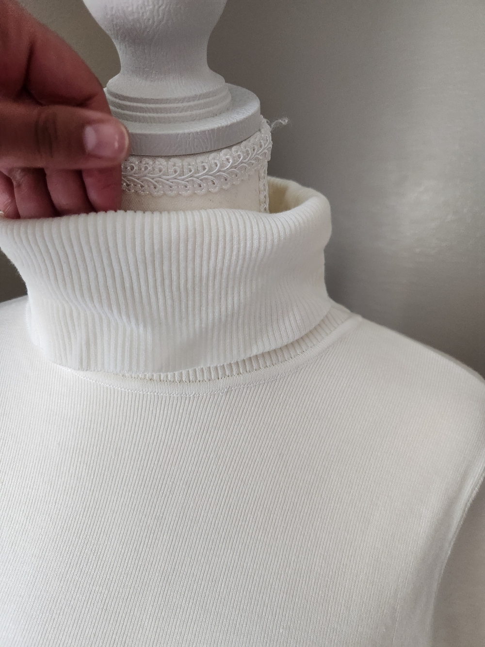 Alfani Ivory Short-Sleeve Turtleneck Sweater - Picture 6 of 6
